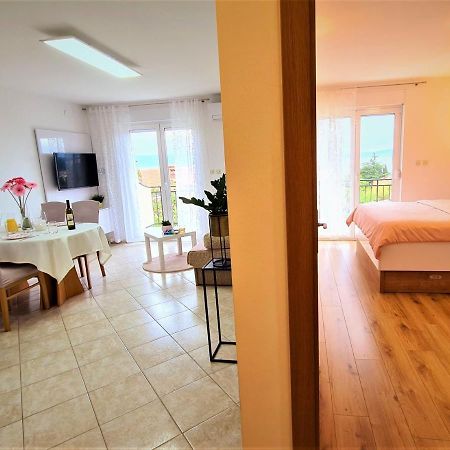 Apartment Karamarko มาลินสกา ภายนอก รูปภาพ