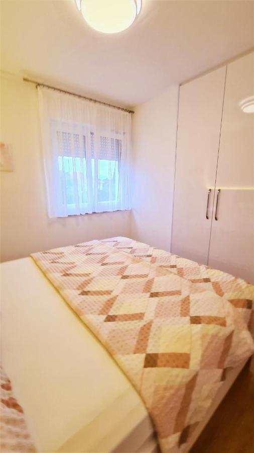 Apartment Karamarko มาลินสกา ภายนอก รูปภาพ